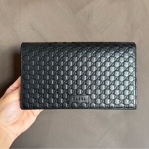 AUTHENTIC Gucci Microguccissima Messenger Bag